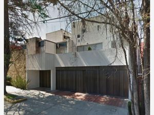 Casa en Venta en Lomas de Tecamachalco Naucalpan de Juárez