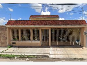 Casa en Venta en Jardines de Miraflores Mérida