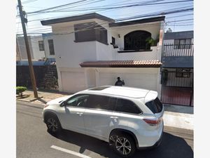 Casa en Venta en Las Aguilas Zapopan