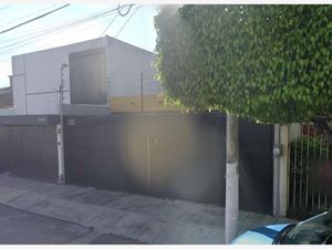 Casa en Venta en La Calma Zapopan