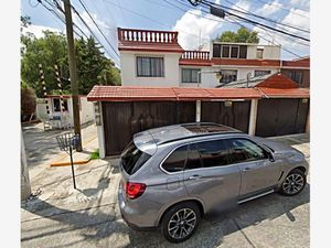 Casa en Venta en Anexo Jardines de San Mateo Naucalpan de Juárez