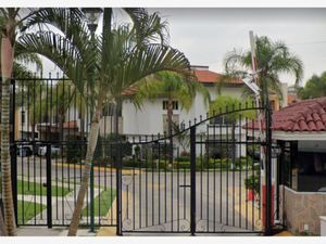 Casa en Venta en Residencial Haciendas Guadalupe Zapopan