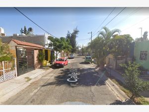 Casa en Venta en Hacienda Santa Fe Tlajomulco de Zúñiga