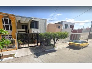 Casa en Venta en Jardines de la Paz Guadalajara