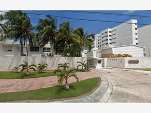 Casa en Venta en Cancún (Internacional de Cancún) Benito Juárez