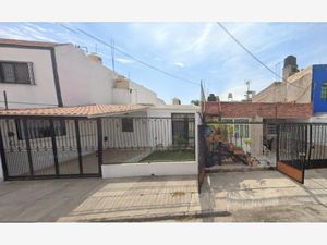 Casa en Venta en El Mirador Guadalajara