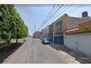 Casa en Venta en Lomas de San Miguel San Pedro Tlaquepaque