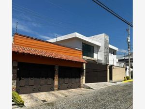 Casa en Venta en Burgos Bugambilias Temixco