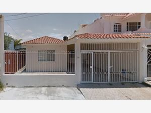 Casa en Venta en Sabalo Country Club Mazatlán