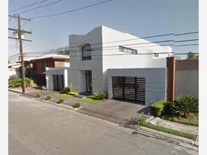 Casa en Venta en Valle de Santa Engracia San Pedro Garza García