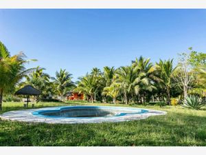 Terreno en Venta en Leona Vicario Puerto Morelos