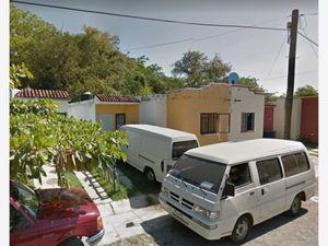 Casa en Venta en Las Fuentes Colima