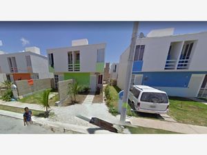 Casa en Venta en Villas Riviera Solidaridad