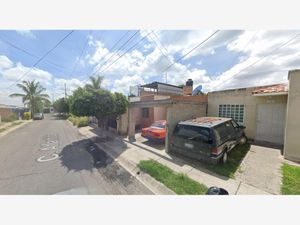 Casa en Venta en Hacienda Santa Fe Tlajomulco de Zúñiga