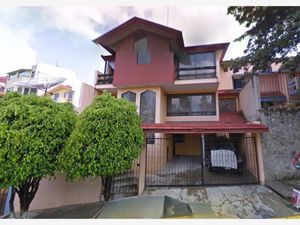 Casa en Venta en Vista del Valle II, III, IV y IX Naucalpan de Juárez