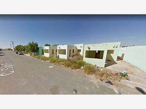 Casa en Venta en Villas de San Miguel Nuevo Laredo