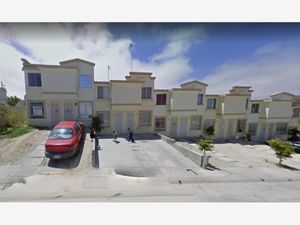 Casa en Venta en Urbi Quinta del Cedro Segunda Sección Tijuana