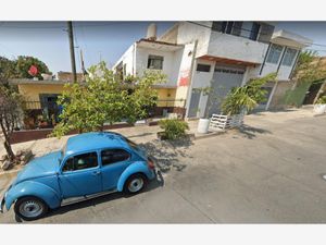 Casa en Venta en Villas de Guadalupe Guadalajara