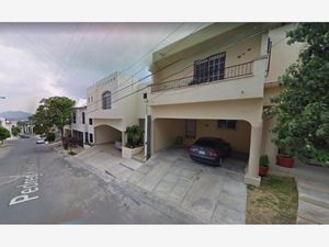 Casa en Venta en Pedregal de la Silla Monterrey