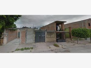 Casa en Venta en Alameda de la Presa León