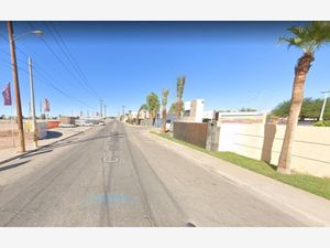 Casa en Venta en La Bodega ISSSTE Mexicali