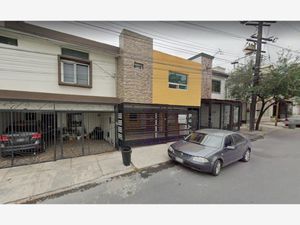 Casa en Venta en Valle de las Cumbres Primer Sector Monterrey