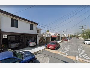 Casa en Venta en Villa Universidad San Nicolás de los Garza