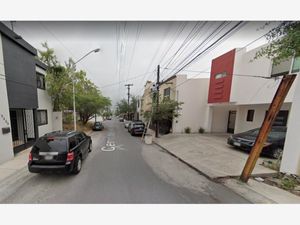 Casa en Venta en Valle de las Cumbres Primer Sector Monterrey