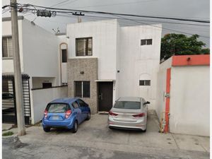 Casa en Venta en Balcones de las Mitras Monterrey