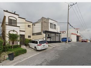 Casa en Venta en Balcones de las Mitras Monterrey