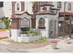 Casa en Venta en Jardines de Agua Caliente Tijuana