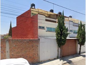 Casa en Venta en Arboledas de Loma Bella Puebla