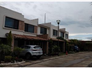 Casa en Venta en Girasol Puebla