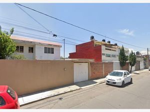 Casa en Venta en Arboledas de Loma Bella Puebla