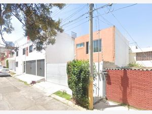 Casa en Venta en Rincon Arboledas Puebla