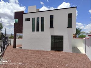 Casa en Venta en Granjas Banthí Sección Solares San Juan del Río