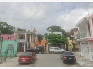 Casa en Venta en Playa del Carmen Solidaridad