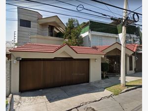 Casa en Venta en Lomas de Tecamachalco Naucalpan de Juárez