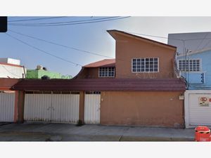 Casa en Venta en Villa de las Flores 1a Sección (Unidad Coacalco) Coacalco de Berriozábal