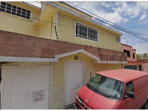 Casa en Venta en San Juan Ixtacala Tlalnepantla de Baz