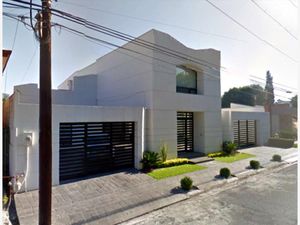 Casa en Venta en Valle de Santa Engracia San Pedro Garza García