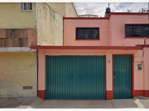 Casa en Venta en San Juan Ixtacala Tlalnepantla de Baz