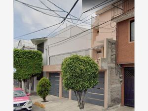 Casa en Venta en Pedregal de Santa Úrsula Coyoacán