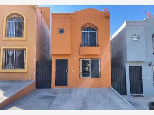 Casa en Venta en Jardines de La Misión Tijuana