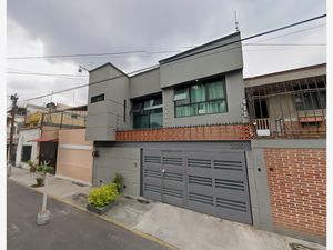 Casa en Venta en Heroes de Churubusco Iztapalapa