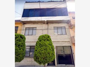 Casa en Venta en Industrial Gustavo A. Madero