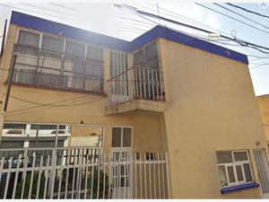 Casa en Venta en Industrial Gustavo A. Madero