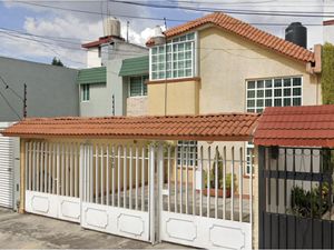 Casa en Venta en Valle Dorado Tlalnepantla de Baz