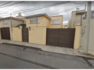 Casa en Venta en San Jeronimo Chicahualco Metepec