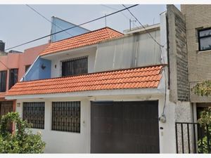 Casa en Venta en Constitucion de 1917 Iztapalapa